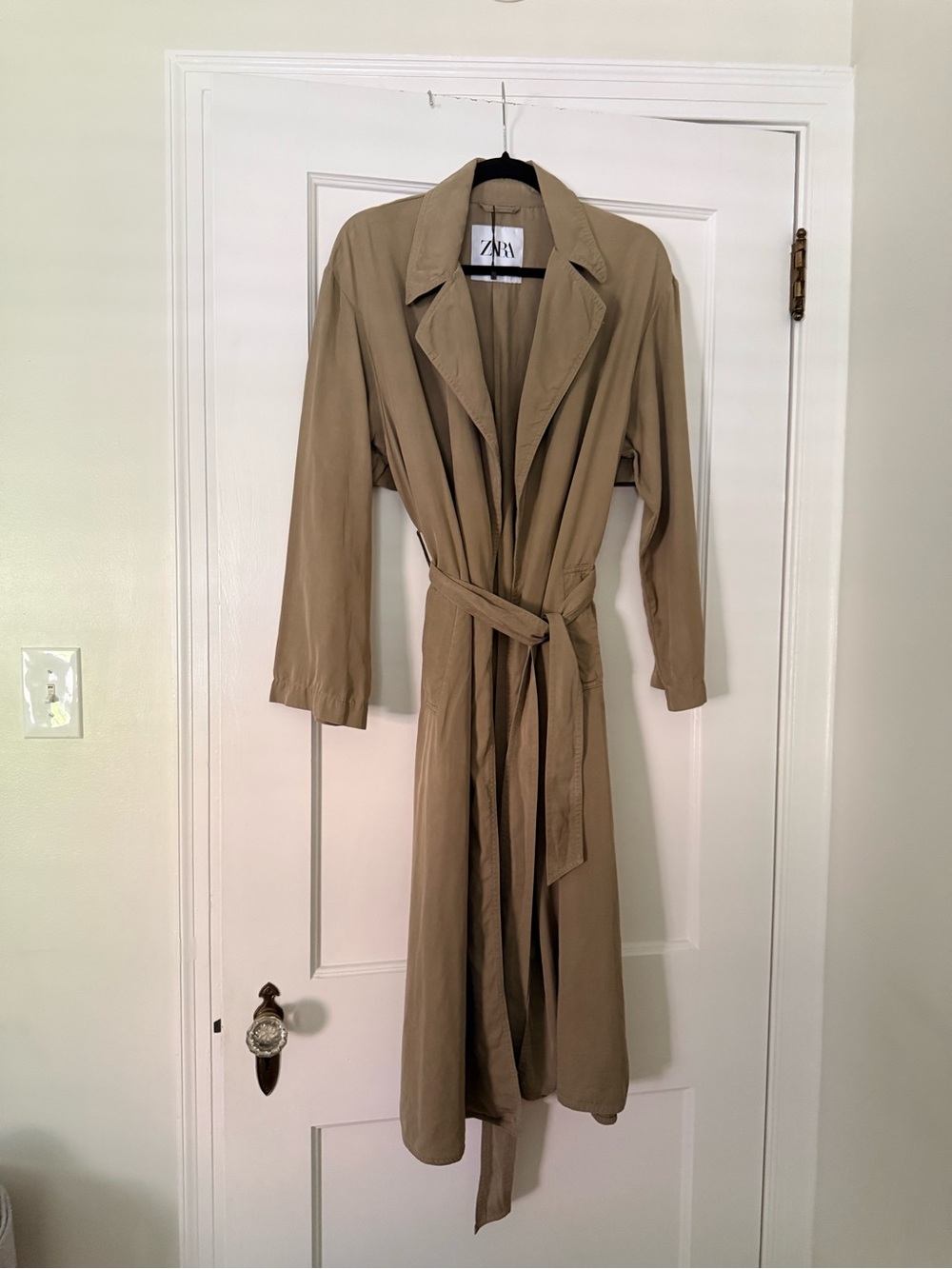 EUC - Zara Women's Khaki Trench Coat with Belt - size M